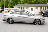 Used 2024 Hyundai Elantra Limited image 6