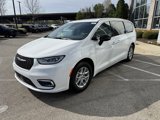 New 2025 Chrysler Pacifica Select w/ Uconnect Theater Family Group image 3