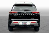 New 2025 Nissan Pathfinder Platinum w/ Cargo Package image 4