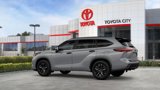 New 2025 Toyota Highlander XLE image 5