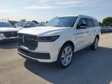 New 2025 Lincoln Navigator Reserve image 2