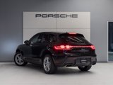 Used 2025 Porsche Macan image 3