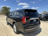 Used 2022 GMC Yukon SLT w/ SLT Premium Package image 3