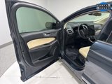 Used 2024 Ford Edge SE w/ Black Appearance Package image 5