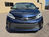 Used 2020 Toyota Sienna XLE Premium image 2