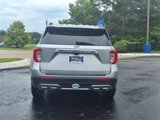 Certified 2022 Ford Explorer XLT w/ Equipment Group 202A image 5