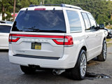 Used 2017 Lincoln Navigator Select image 4
