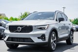 Used 2025 Volvo XC40 B5 Plus w/ Protection Package Premier image 3