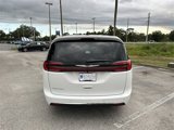 New 2026 Chrysler Pacifica Select image 5
