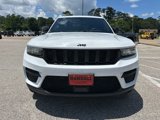 Used 2022 Jeep Grand Cherokee Altitude image 2