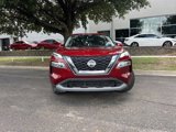 Used 2021 Nissan Rogue SV image 2