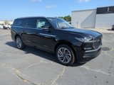 New 2025 Lincoln Navigator L Reserve image 2