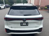 New 2025 Volkswagen Tiguan SE R-Line image 3