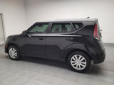 Used 2023 Kia Soul LX image 3