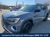 New 2025 Volkswagen Atlas Peak Edition SE image 4
