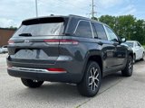 New 2025 Jeep Grand Cherokee Limited w/ Luxury Tech Group II image 3