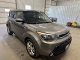 Used 2016 Kia Soul + image 3