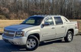 Used 2013 Chevrolet Avalanche LT w/ Suspension Package, Off-Road image 3
