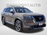 New 2025 Nissan Pathfinder Platinum image 2