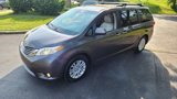 Used 2013 Toyota Sienna XLE image 2