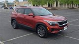 Used 2023 Kia Seltos S w/ Navigation Package image 3