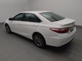 Used 2016 Toyota Camry SE image 3