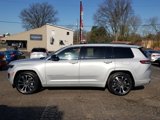 Used 2022 Jeep Grand Cherokee L Overland w/ Luxury Tech Group IV image 3