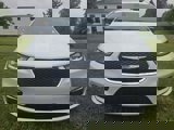 New 2025 Chrysler Pacifica Select image 2