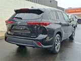 Certified 2023 Toyota Highlander XLE image 6