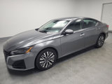 Used 2023 Nissan Altima 2.5 SV image 2