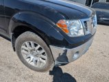 Used 2012 Nissan Frontier SL w/ Moonroof Pkg image 6