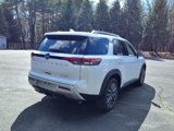 New 2025 Nissan Pathfinder SL w/ SL Premium Package image 5