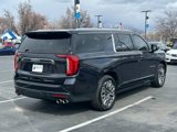 Used 2023 GMC Yukon XL Denali Ultimate image 3