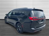 New 2026 Chrysler Pacifica Limited image 5