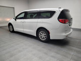 Used 2022 Chrysler Voyager LX image 3