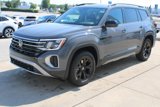 New 2026 Volkswagen Atlas Peak Edition image 3