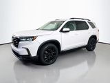 New 2025 Honda Pilot Touring image 3