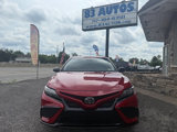 Used 2021 Toyota Camry SE image 2