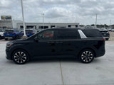 Used 2024 Kia Carnival EX image 2