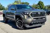 Used 2025 Toyota Tacoma TRD Sport image 2