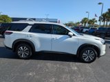 New 2025 Nissan Pathfinder SL image 3