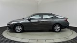 Used 2024 Hyundai Elantra SE image 4