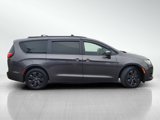 Used 2020 Chrysler Pacifica Limited w/ Advanced Safetytec Group image 5
