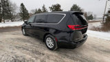 Used 2023 Chrysler Pacifica Touring image 3