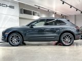 Used 2025 Porsche Macan image 2