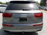 Used 2017 Audi Q7 3.0T Prestige image 4