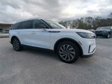 New 2025 Lincoln Aviator AWD w/ Equipment Group 101A image 2