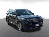 Used 2024 Ford Explorer Limited image 3
