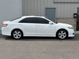 Used 2011 Toyota Camry SE image 2