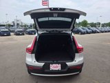 Used 2024 Volvo XC40 B5 Plus image 6